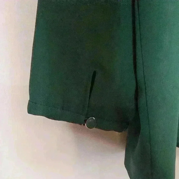 Lord & Taylor Emerald Green Blouse Keyhole - Picture 7 of 15
